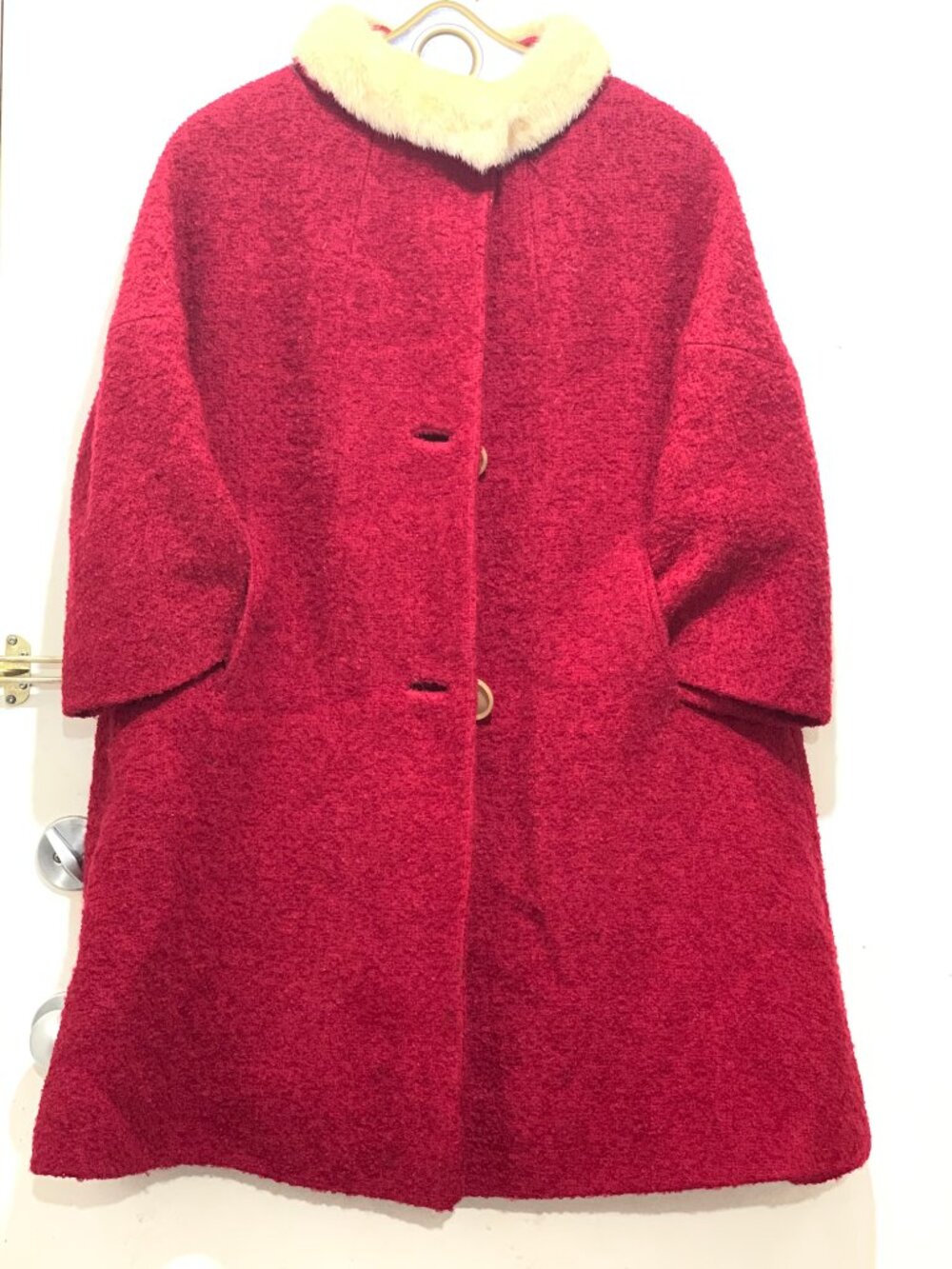 VINTAGE LUXURIOUS FLEECY FUR COLLAR WOOL WITH MOHAIR MADE IN ENGLAND COAT SIZE L